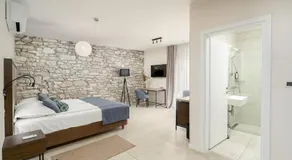 Al Porto Suites - NEW! - Image 2