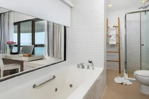 Jomtien Palm Beach Hotel & Resort - Family-Friendly - Image 5
