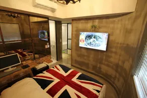 The First Snow Hotel - Image 2