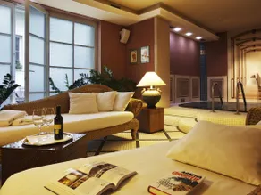 Marrol's Boutique Hotel - Image 2