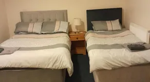 Kings Arms Guest House Ebbw Vale - Image 5