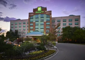 Holiday Inn & Suites Oakville at Bronte by IHG - Image 5