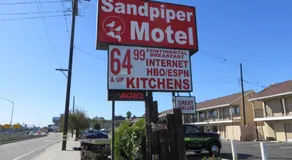 Sandpiper Motel - Image 5