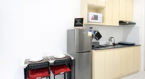 Staycation Haven with City view Free pool, Netflix, Wi-Fi - Image 2