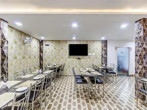 Townhouse Soni Inn - Image 4