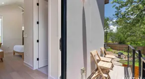 1BA East ATX StudioTX w Kitchenette Deck near UT and Lady Bird by Austin Vacay - Image 4