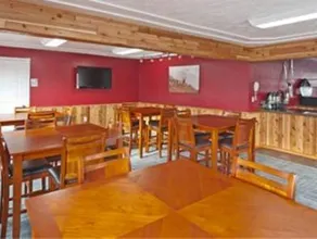 OYO Hotel Medford North OR - Image 3
