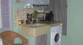 The Nut House - Image 5