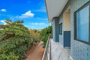 Hotel O DLF Phase 1 Metro Station Gurugram - Image 4