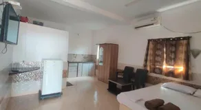 Leon Hide Out Guest House - Image 2