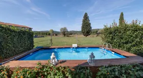 Villa avec piscine privée, jardin clos et connexion Wi-Fi, idéale pour les groupes d’amis. Situé prè - Image 3