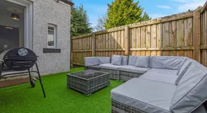 Arran Cottage - 4 Bed Home on M8 - Image 3