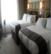 Crowne Plaza Resort Colchester - Five Lakes - Image 3