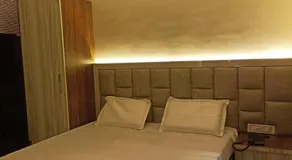 Hotel G-2 - Image 2