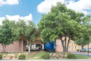 Baymont by Wyndham Midland Airport - Image 4