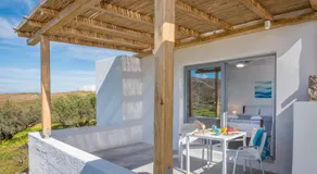 Sarantis Suites & Apartments - Image 5