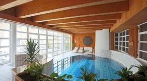 Junior suite, shower or bath, toilet - Image 2