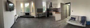 Modern City Apartment in Manchester - Image 2