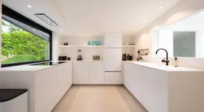 Elegant Guesthouse on Castle Domain near Bruges - Image 3