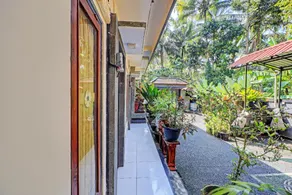 OYO 92438 Nugraha Stay Near Sangeh Monkey Forest - Image 4
