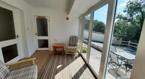 Farm Stay with Six Cottages and animal experiences, 30 minutes to Exmoor & Beaches, Pet friendly, seasonal Outdoor heated pool, Games barn, fast WiFi and parking - Image 4