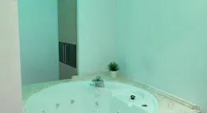 Madrid House Rooms - Image 4