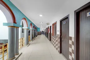 Super Collection O Koyla Nagar Industrial Estate Formerly Utsav Resort - Image 5