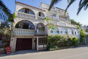 Apartment David A3 Arbanija, Island Ciovo - Image 2