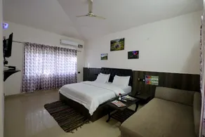 Kanha Resort - Image 2