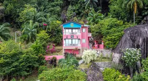 Les Elles Guesthouse Self Catering - Image 3