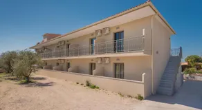 Casa 77 Zante by Karras Hotels - Image 5