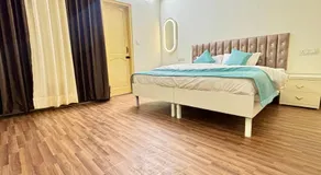 Hotel Divine - Image 2