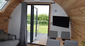 Oakwood Escapes - Image 2