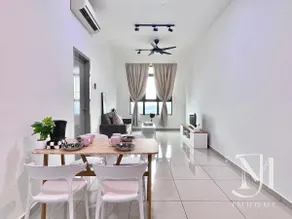 Parkland Residence B11 by Dehoz Suites - Image 2