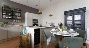 Cathedral Yard - Art Deco Luxury (Exeter) - Image 3