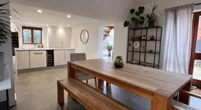Oak Barn-ideal for Nec,Hs2,BHX,family gatherings - Image 4