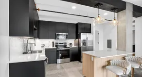 Bright Beacon Spacious 1BR Apartment - Image 4