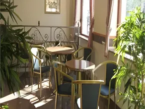 Carlton Hotel - Image 3