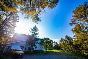 Lodge Raven - Image 2