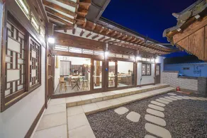 Gyeongju Naganjae Hanok Stay - Image 2