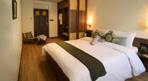 Niras Bankoc Hostel - Image 2