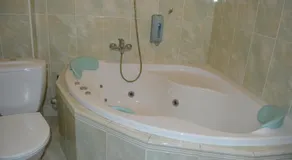 Hotel Paradise - Image 3