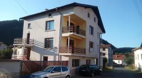 Guest House Lorian - Image 3