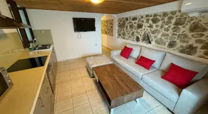 joanna's cottage - Image 2