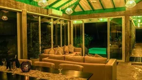 Villa Blue Monk - Thema Collection - Image 3