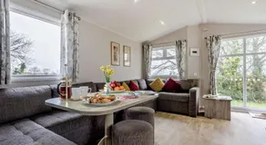3 Bed in Ventnor oc-94278 - Image 2