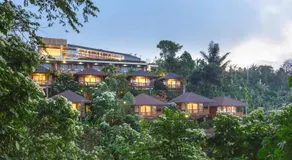 Giriwood Hotel & Villa - Image 4