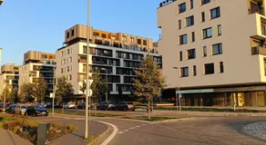 Cozy one-room apartment with garage and AC - Image 4
