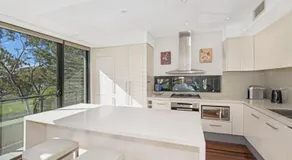 Edge Luxury Apartments - Image 2