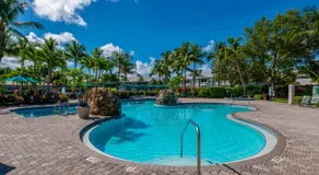 Golf Condo- Resort Pool- LakeView- 10mi to beaches - Image 2